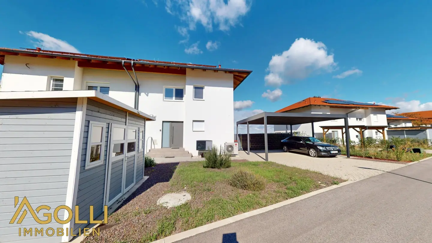 Hochwertige Doppelhaushälfte mit Weitblick, großzügigem Raumangebot &amp; moderner Haustechnik
