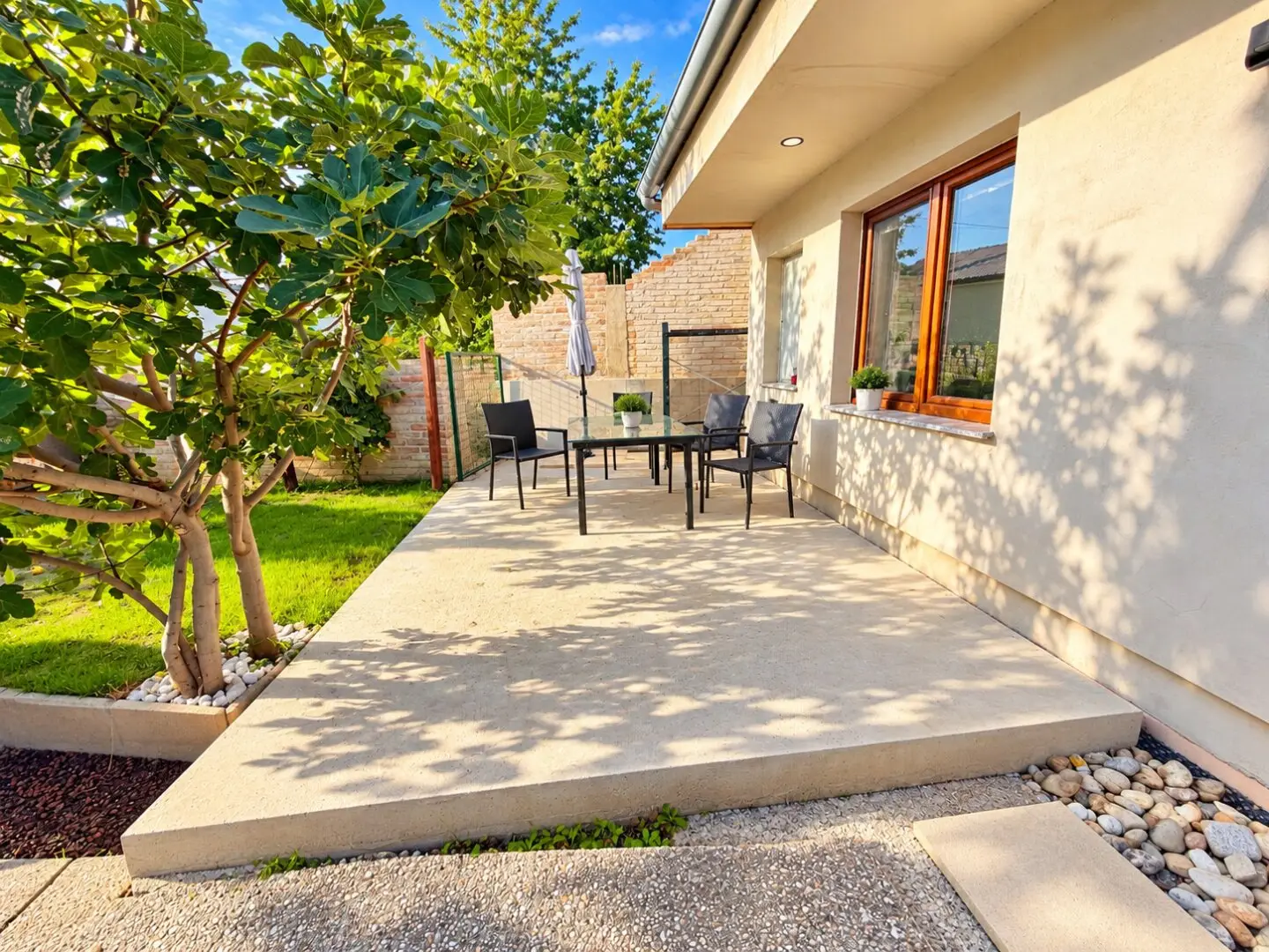 EIN HAUS WAR GESTERN – HIER BEKOMMEN SIE ZWEI | ca. 232 m² NFL | 8 Zimmer | Garten & Terrasse