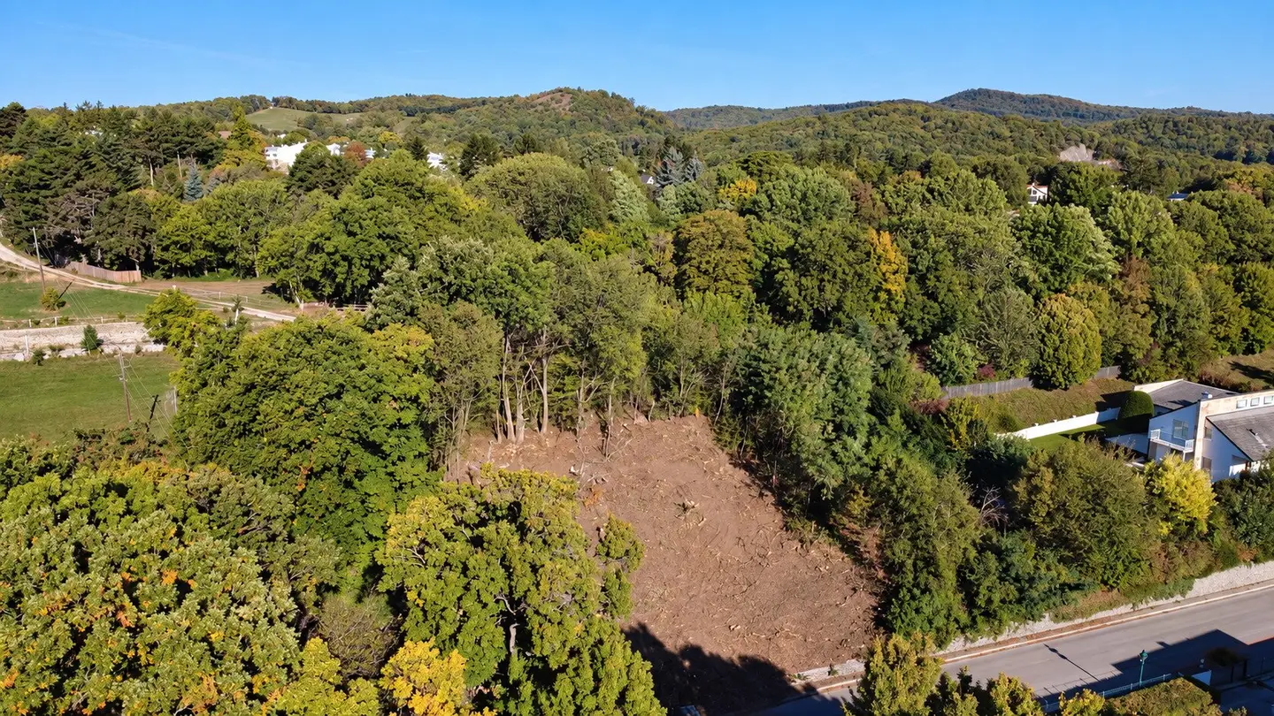 TRAUMHAFTES Baugrundstück 700m² in 2372 Gießhübl – Ihr Eigenheim mit Ausblick