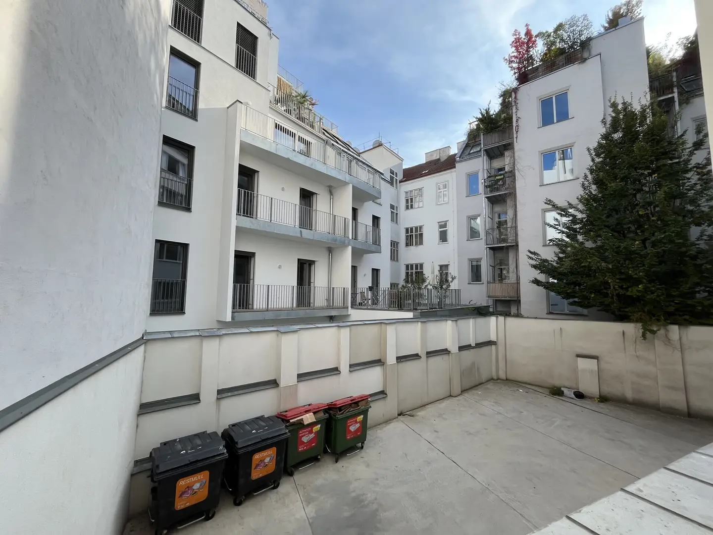 Apartment in well kept new building opposite the Donauinsel