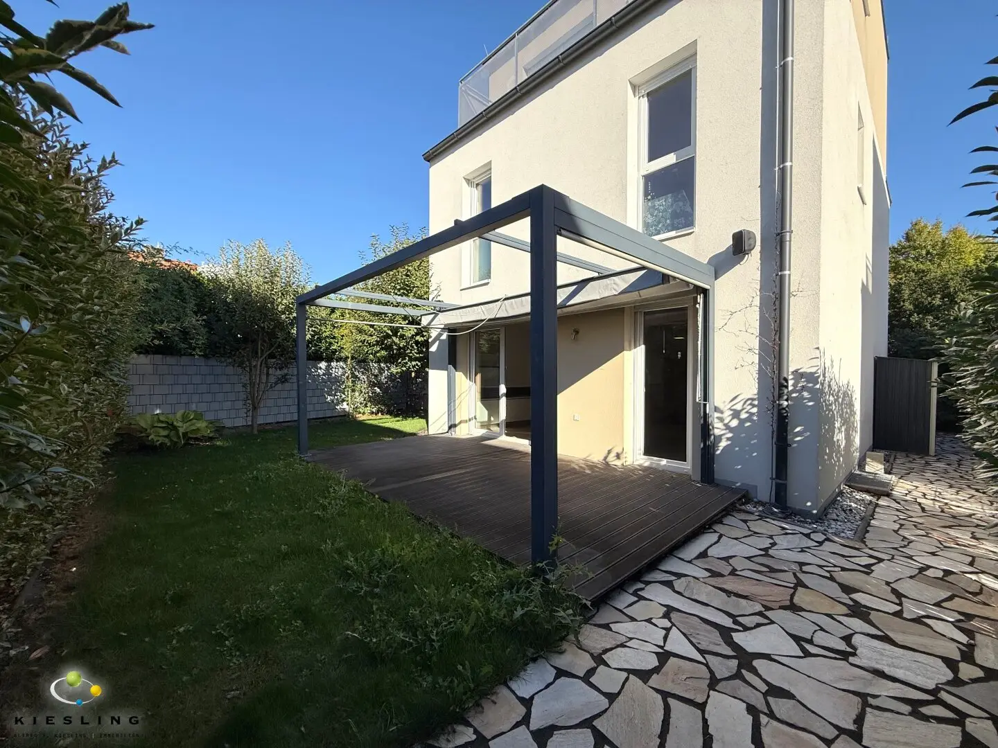 Modern single-family house with south garden and lots of space in Perchtoldsdorf