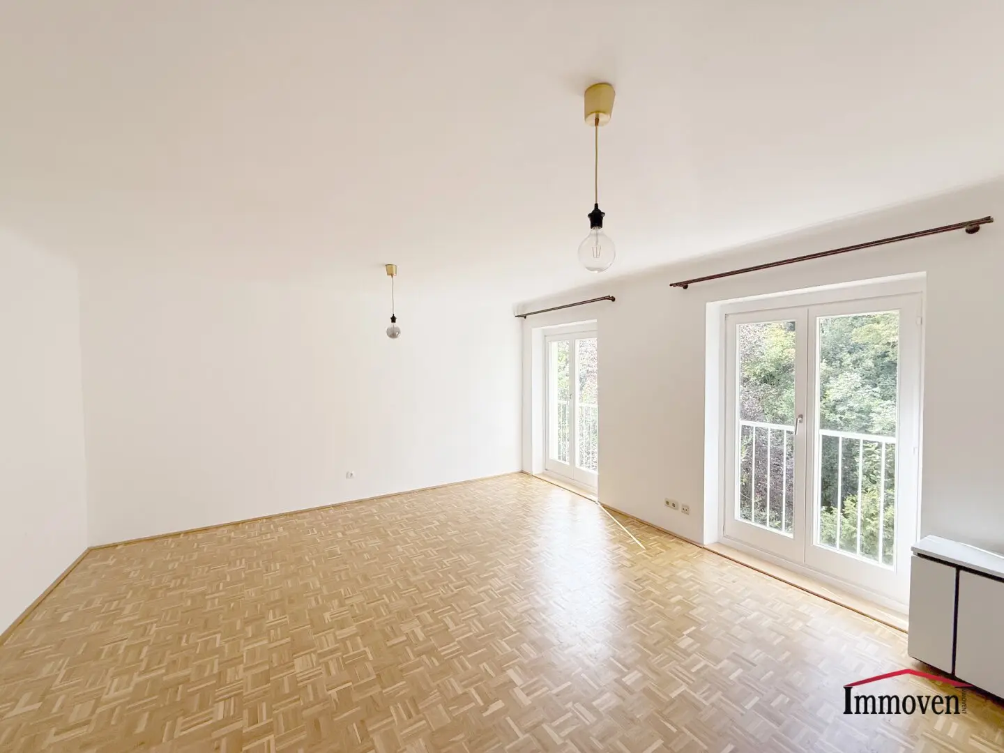 Living in Grinzing - nice 1-room apartment with view of greenery - inquiries only by email possible!