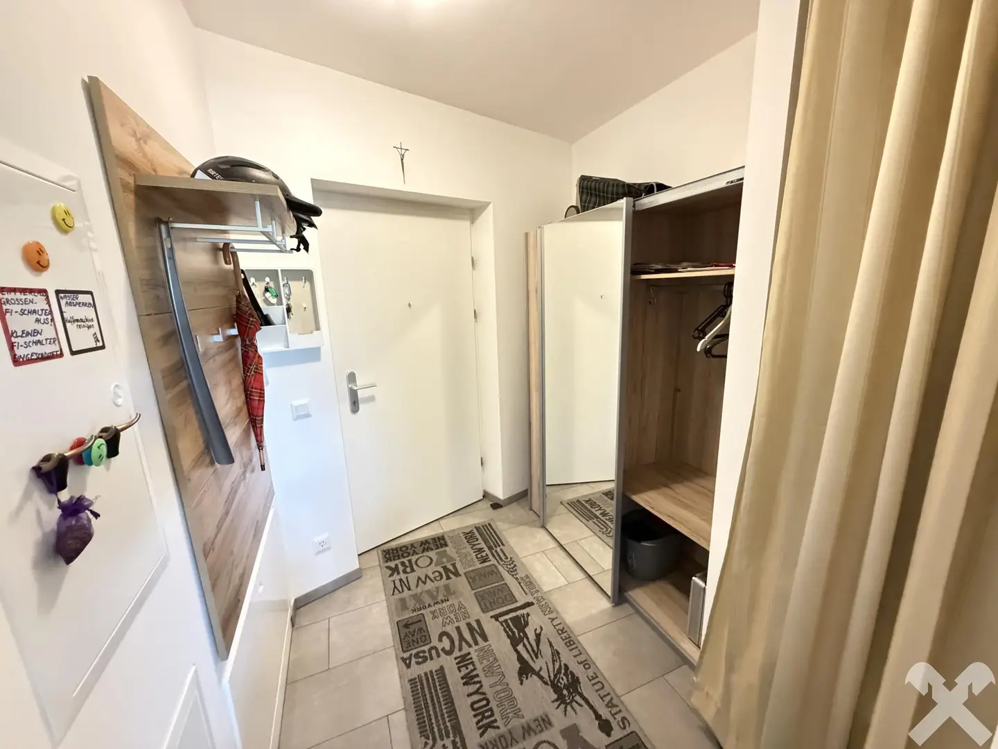 Helle Erdgeschosswohnung mit Garten und Carport