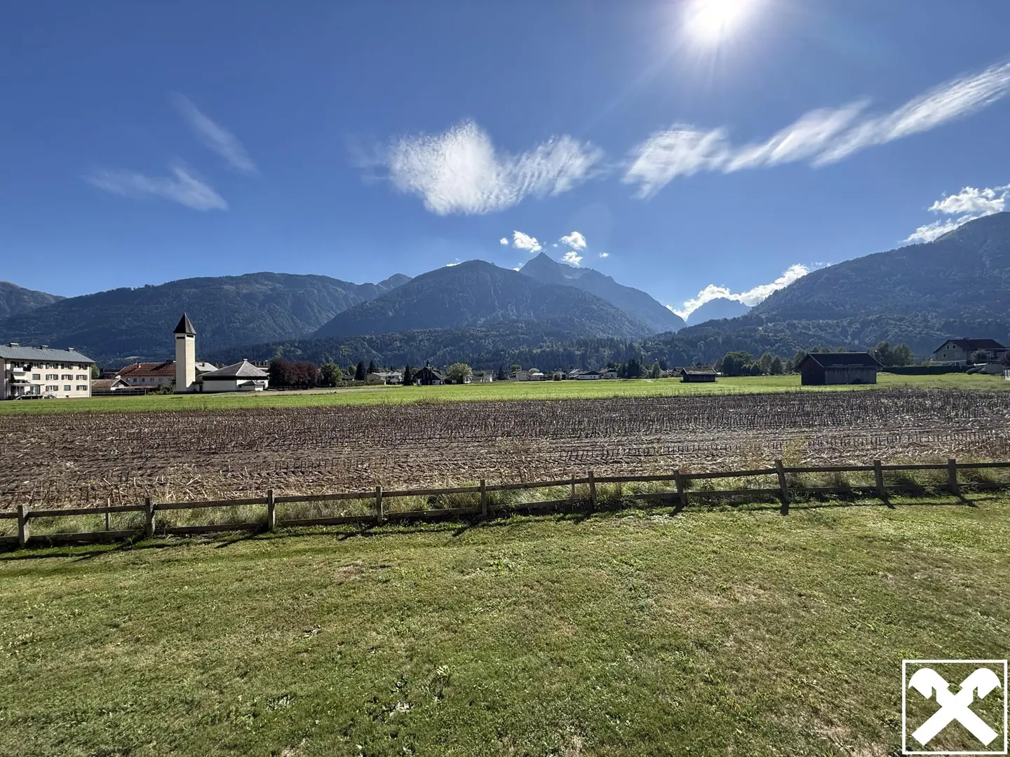 Erdgeschosswohnung mit Eigengarten und Loggia
