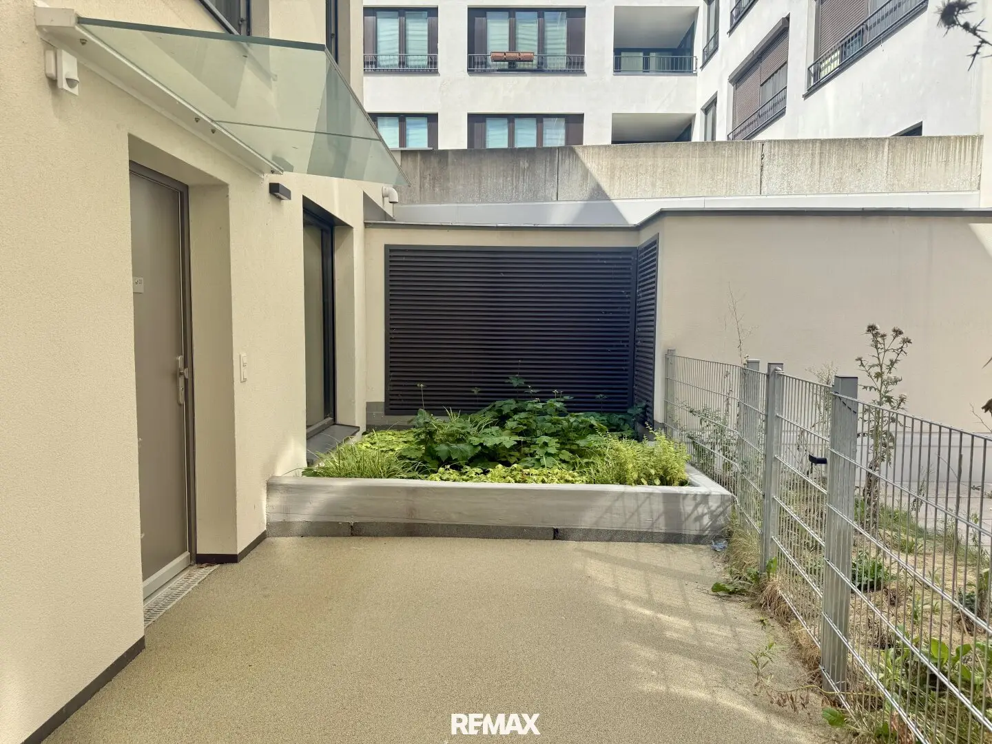 3.5-room apartment with terrace – ideal for owner-occupiers, office or practice