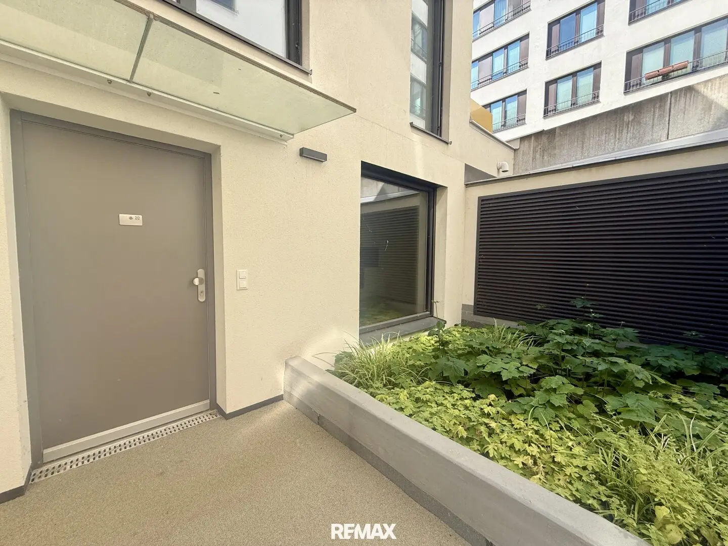 3.5-room apartment with terrace – ideal for owner-occupiers, office or practice