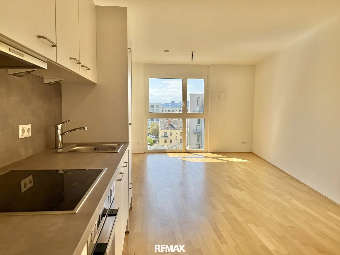 Tokio Gardens | 2-Zimmer-Wohnung mit Balkon im 6. Stock