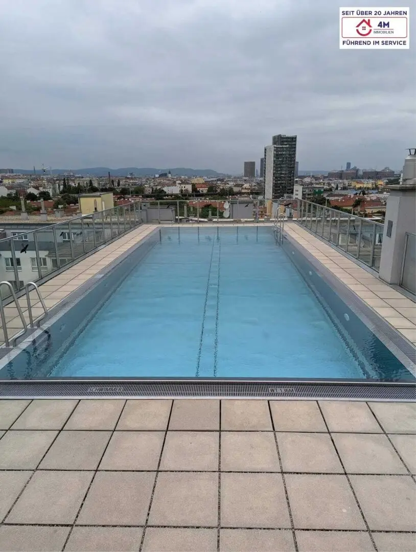 Exclusive 3-room apartment with loggia, top fittings and wellness area