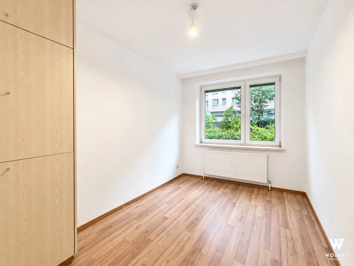 Quiet courtyard location meets perfect connection – 3-room apartment near U6 &amp; Millennium City