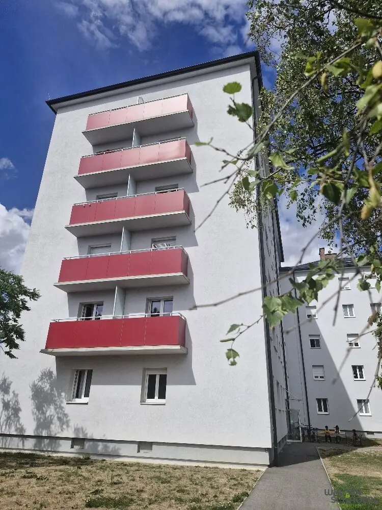 Near City 2 rooms with balcony