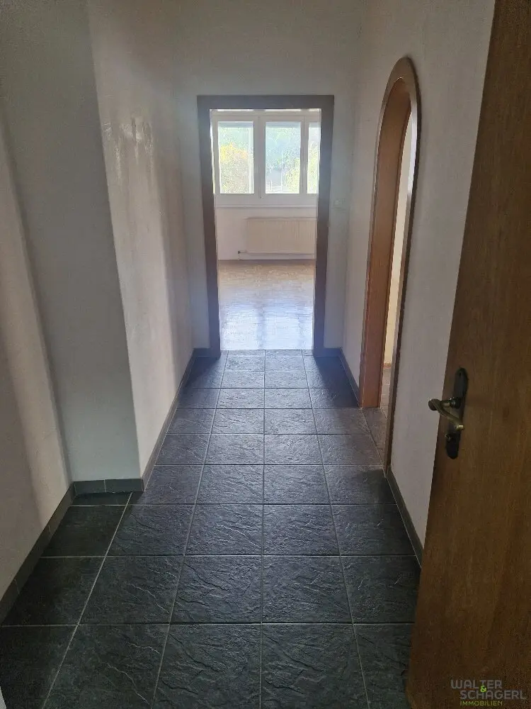 Nahe City 2 Zimmer mit Balkon