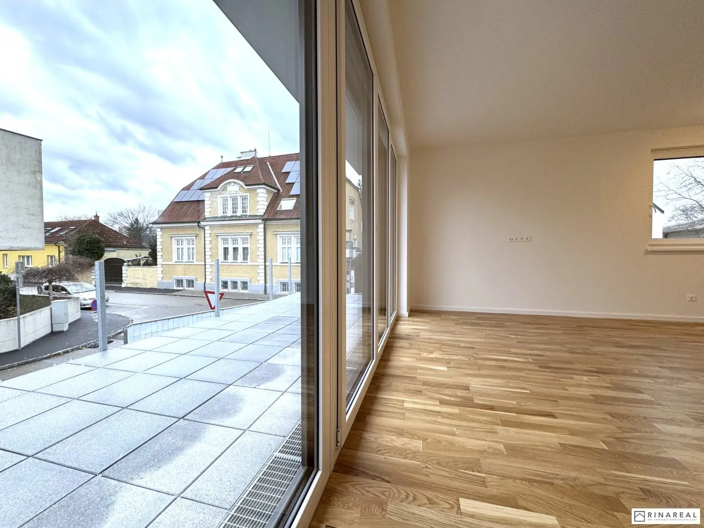 Blumengasse, 2-room apartment with balcony | 1st floor | New build first occupancy | Air conditioning | Fitted kitchen | plus underground parking space | from 1 January 2027