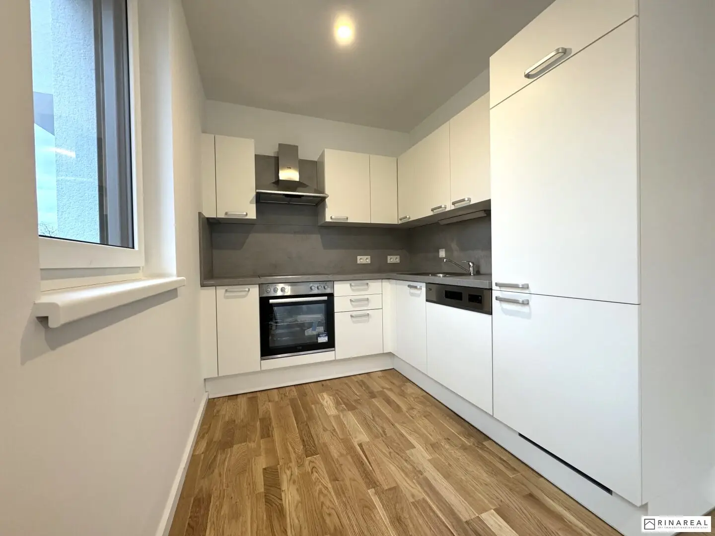 Blumengasse, 2-room apartment with balcony | 1st floor | New build first occupancy | Air conditioning | Fitted kitchen | plus underground parking space | from 1 January 2027