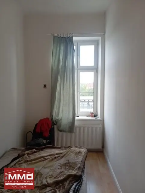 Extremes Wertsteigerungspotenzial !!! Wunderschöne Altbauwohnung mit Südbalkon in Felixdorf