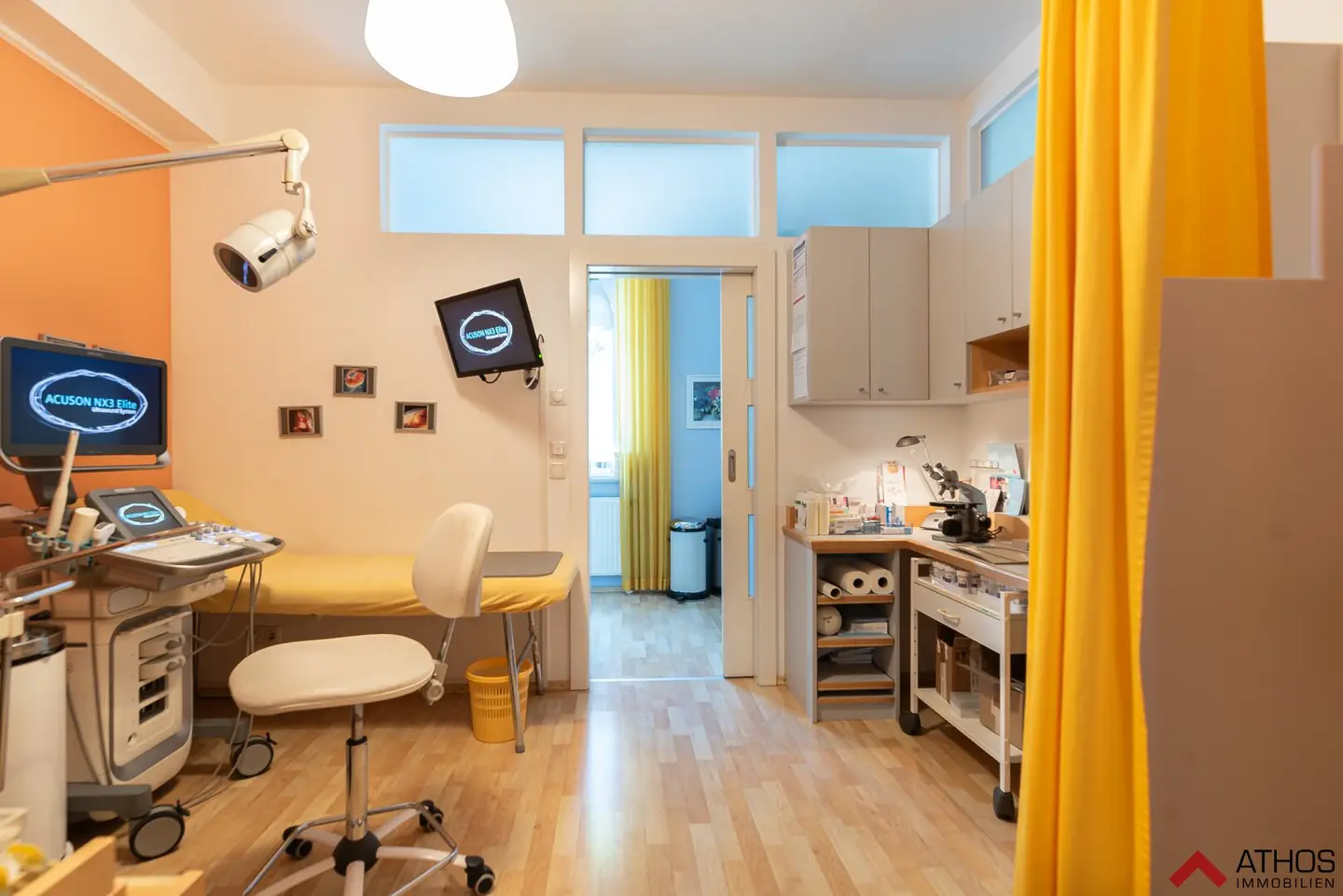Attraktive(s) Praxis/Büro mit 2 TG-Plätzen in Wels