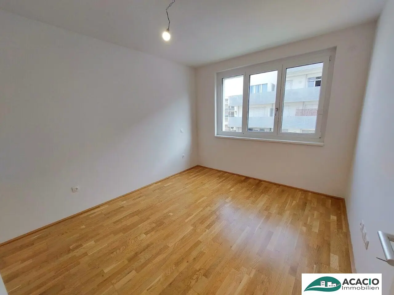 helle 3-Zimmer-Wohnung mit Tageslichtbad und Eckbalkon im Wohnpark Tullnerfeld - im Grünen wohnen, aber in der Stadt arbeiten - Tiefgaragenplatz optional möglich!