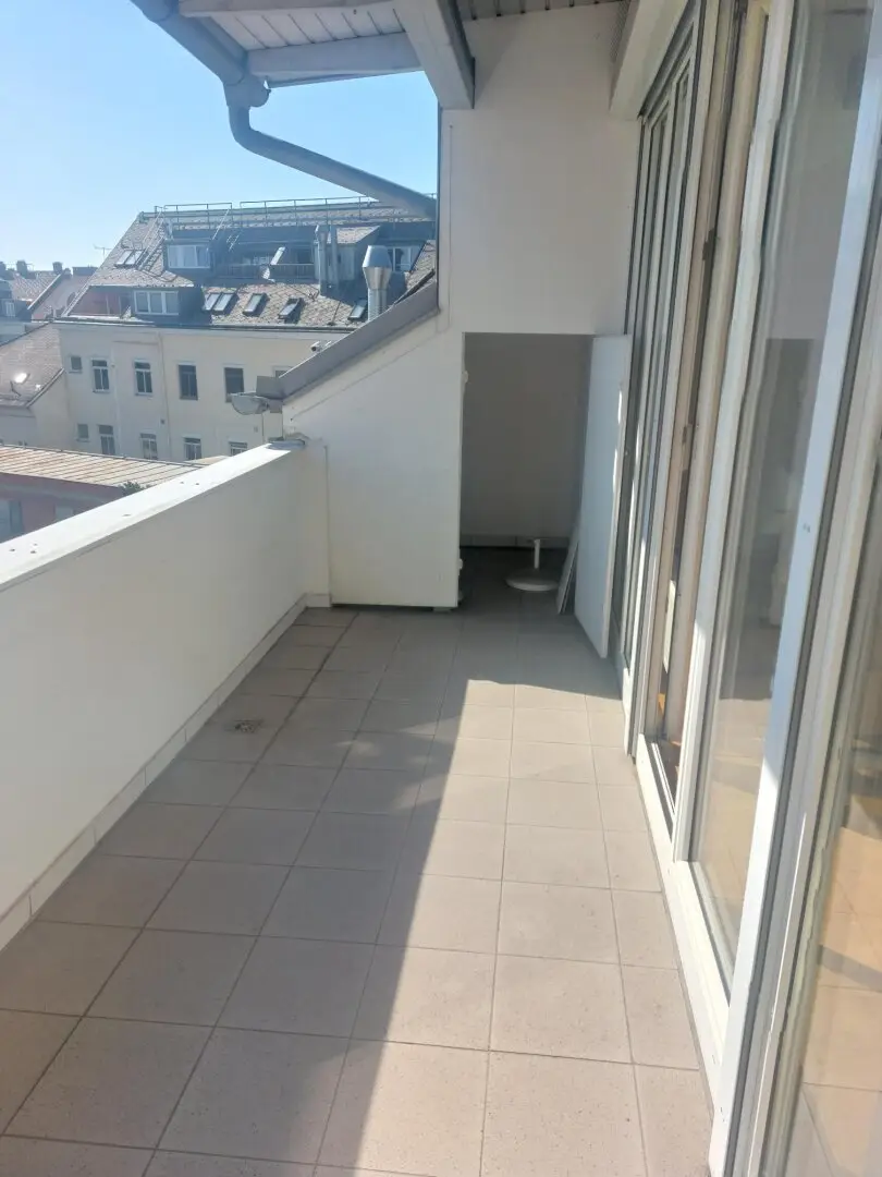 Dachgeschoßwohnung mit 2 Schlafzimmer