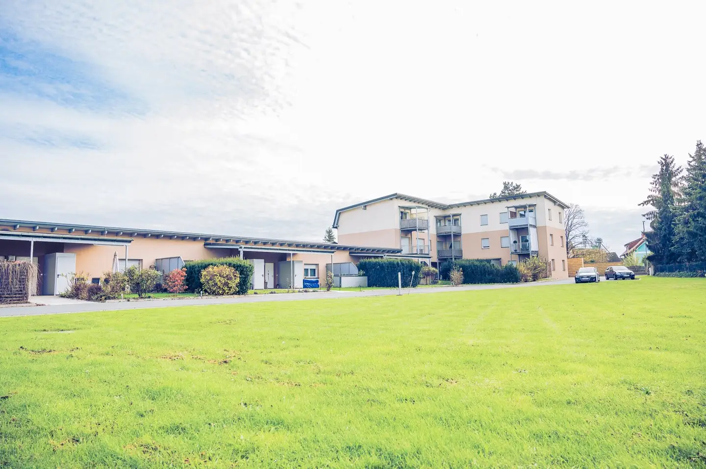 62M2 | GEFÖRDERT | CARPORT | BALKON |