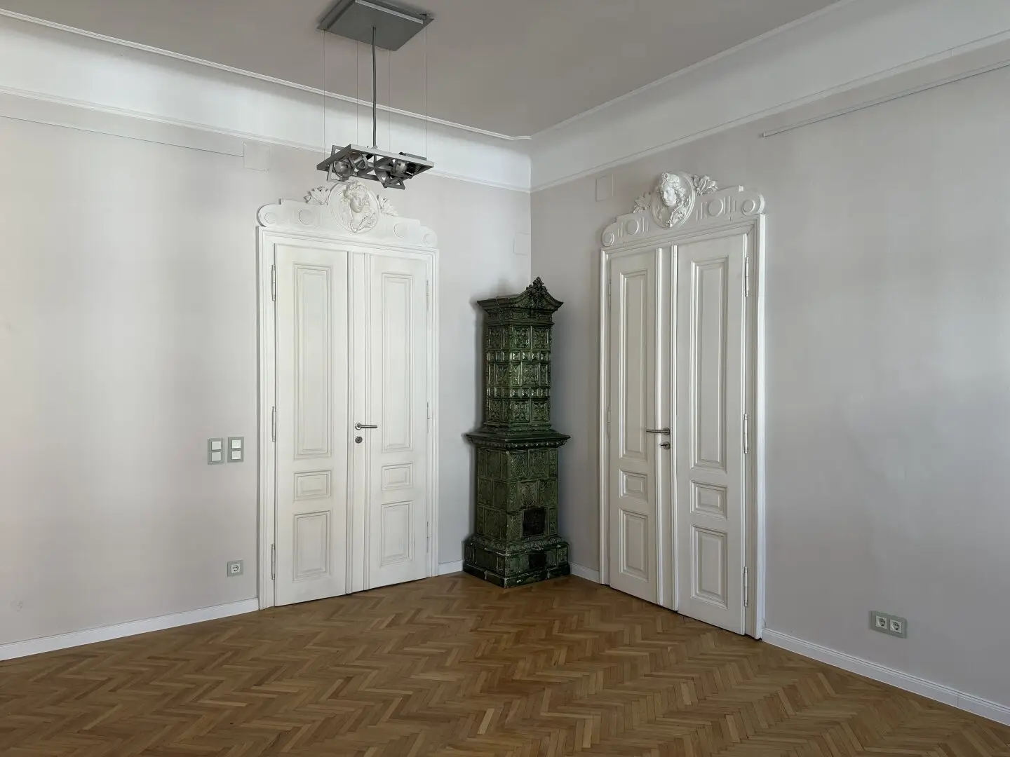 Altbautraum mit Balkon