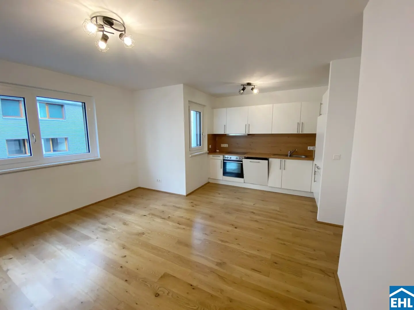 Comfortable apartment with balcony in the heart of Favoriten