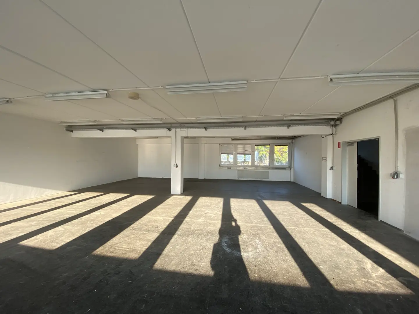 Well connected apartment step free with parking spaces