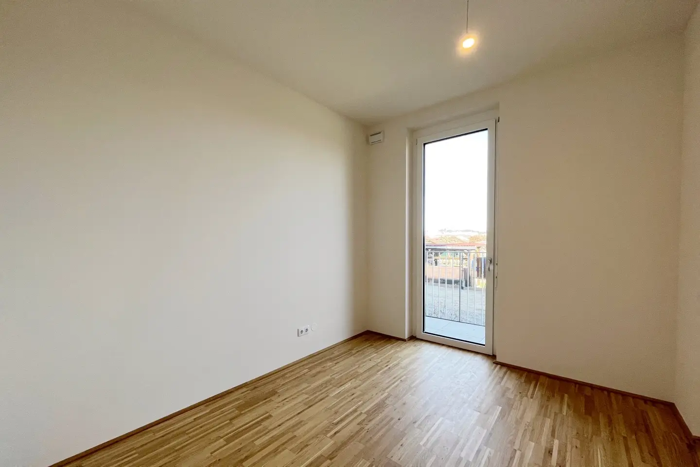 Erdgeschosswohnung im grünen Quartier mit Balkon