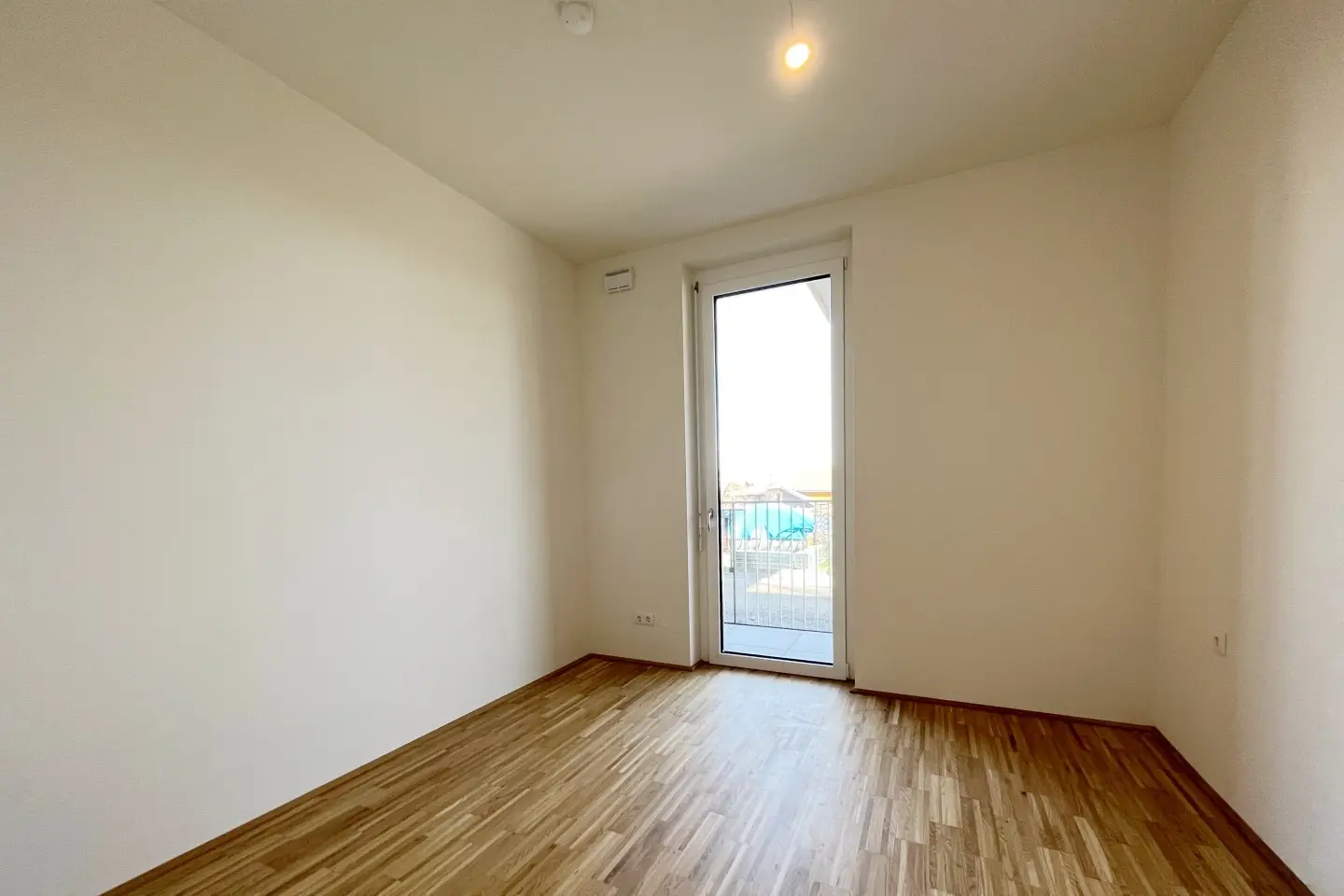 Erdgeschosswohnung im grünen Quartier mit Balkon