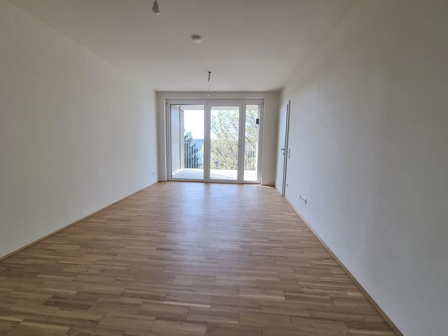 Wohnung mit sonnigem Balkon und Parkblick Jakomini Verde