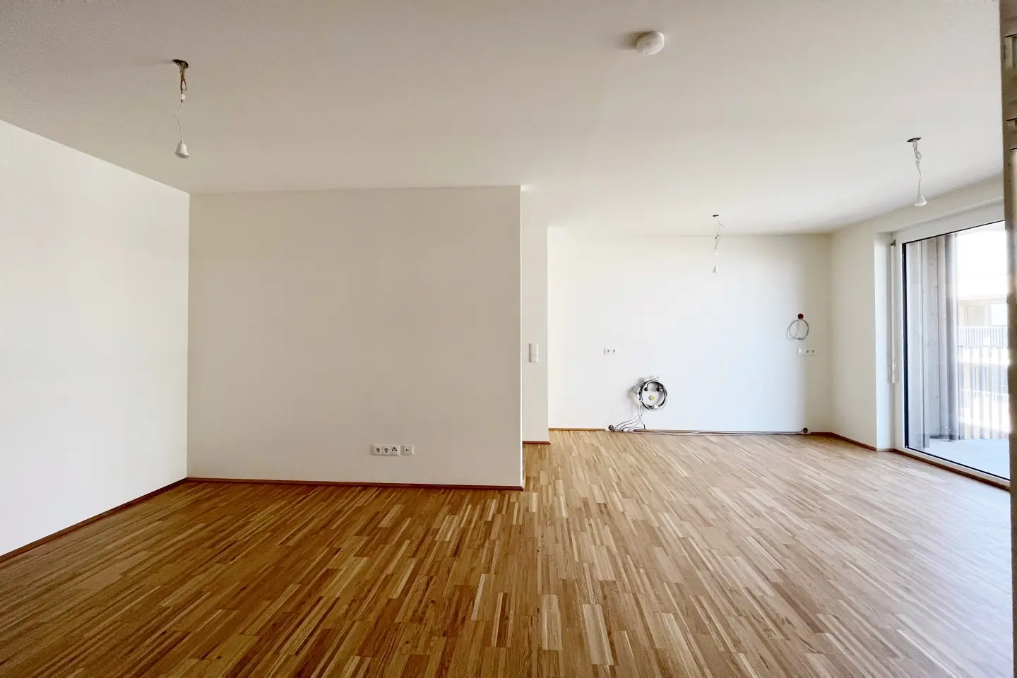 Helle Wohnung am Fluss in modernem Neubau