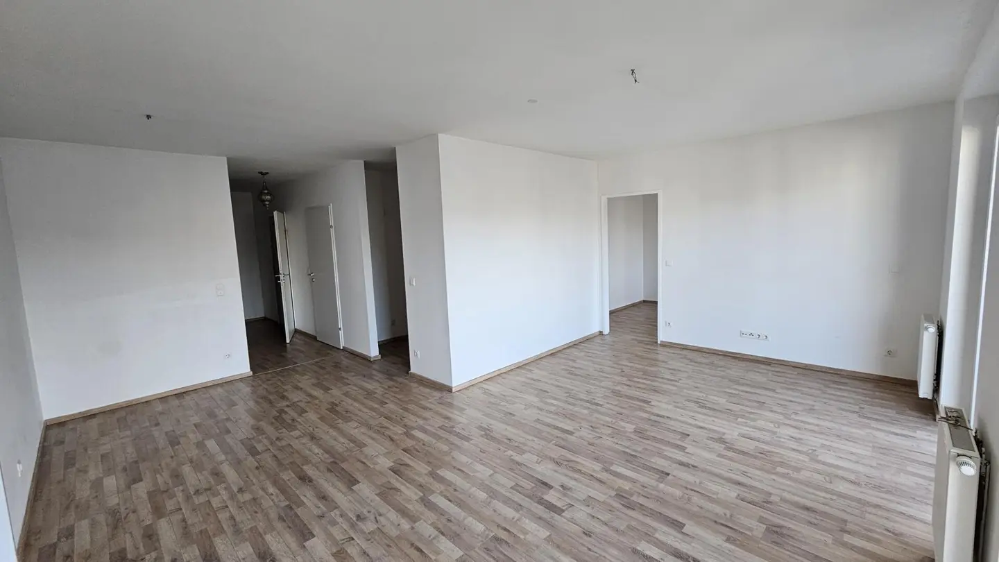 3-Zimmerwohnung - mit großer Freifläche!