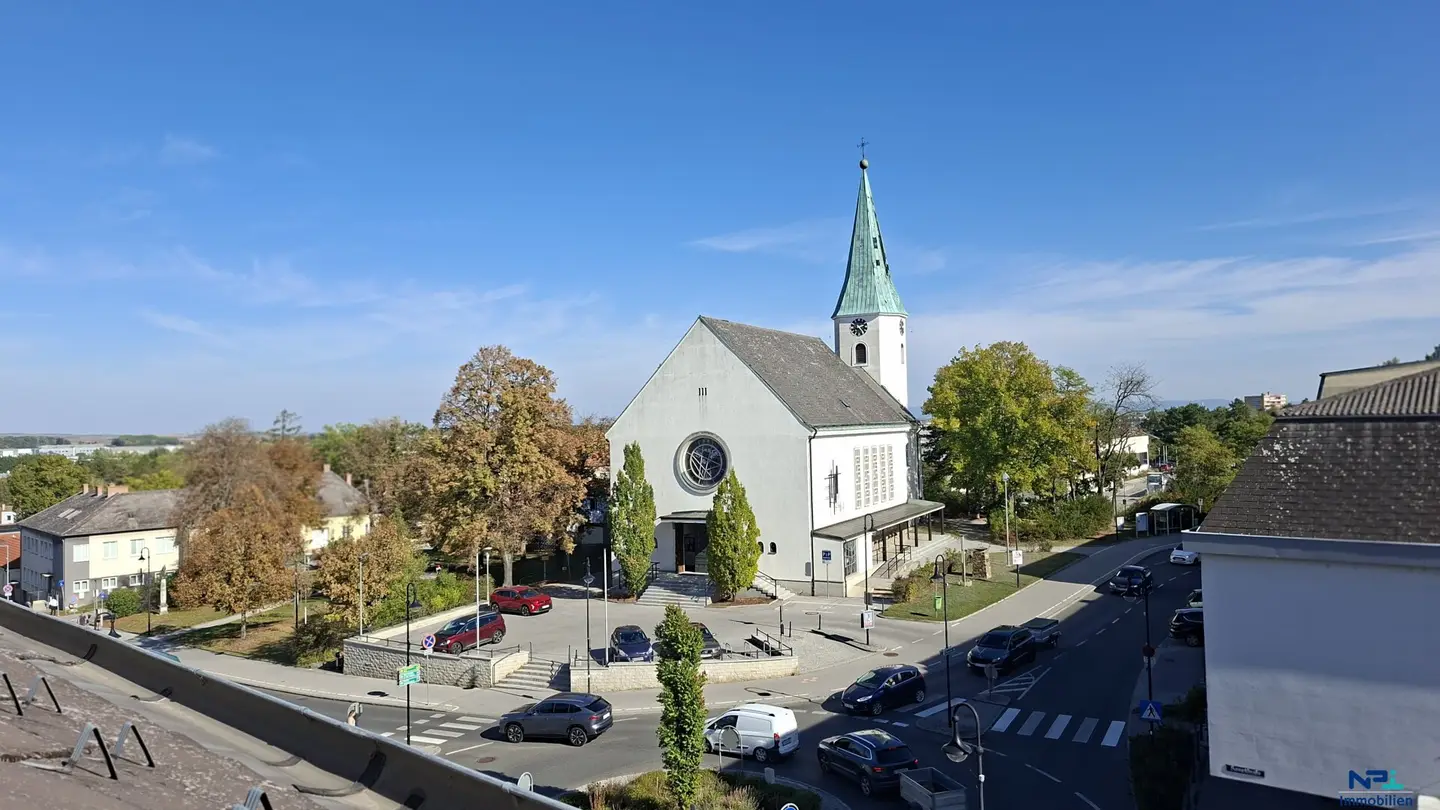 Rohdiamant mit bestehender Baubewilligung: Rohdachboden mit großem Potenzial