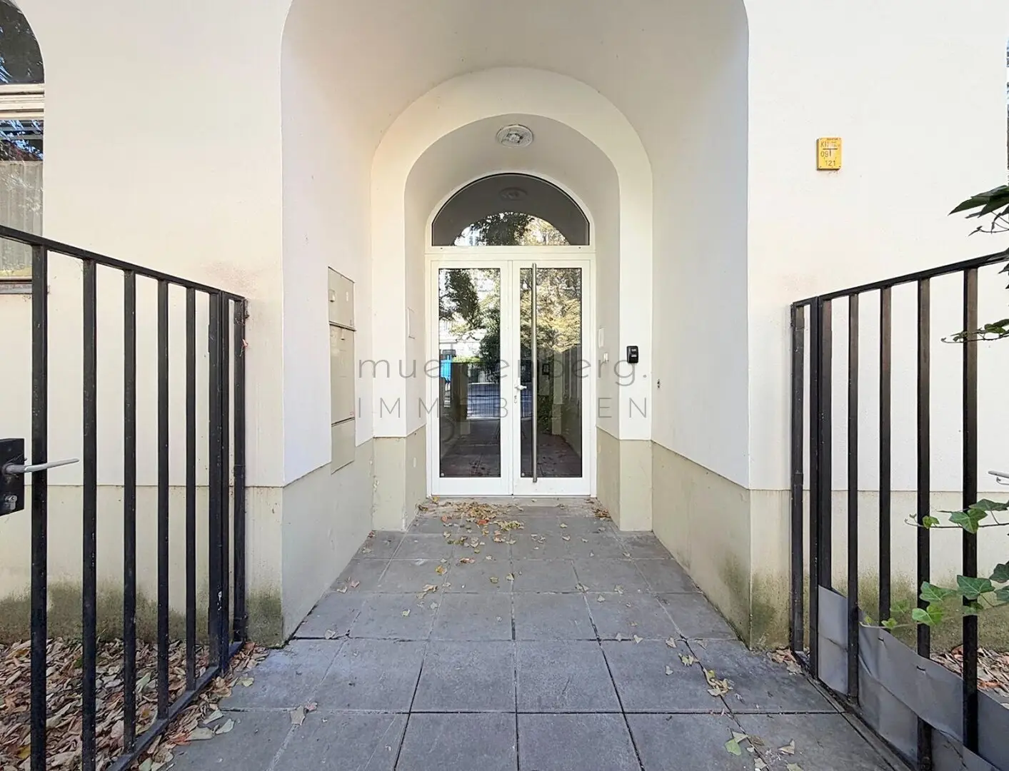2-room apartment with garden and fitted kitchen in 1020 Vienna