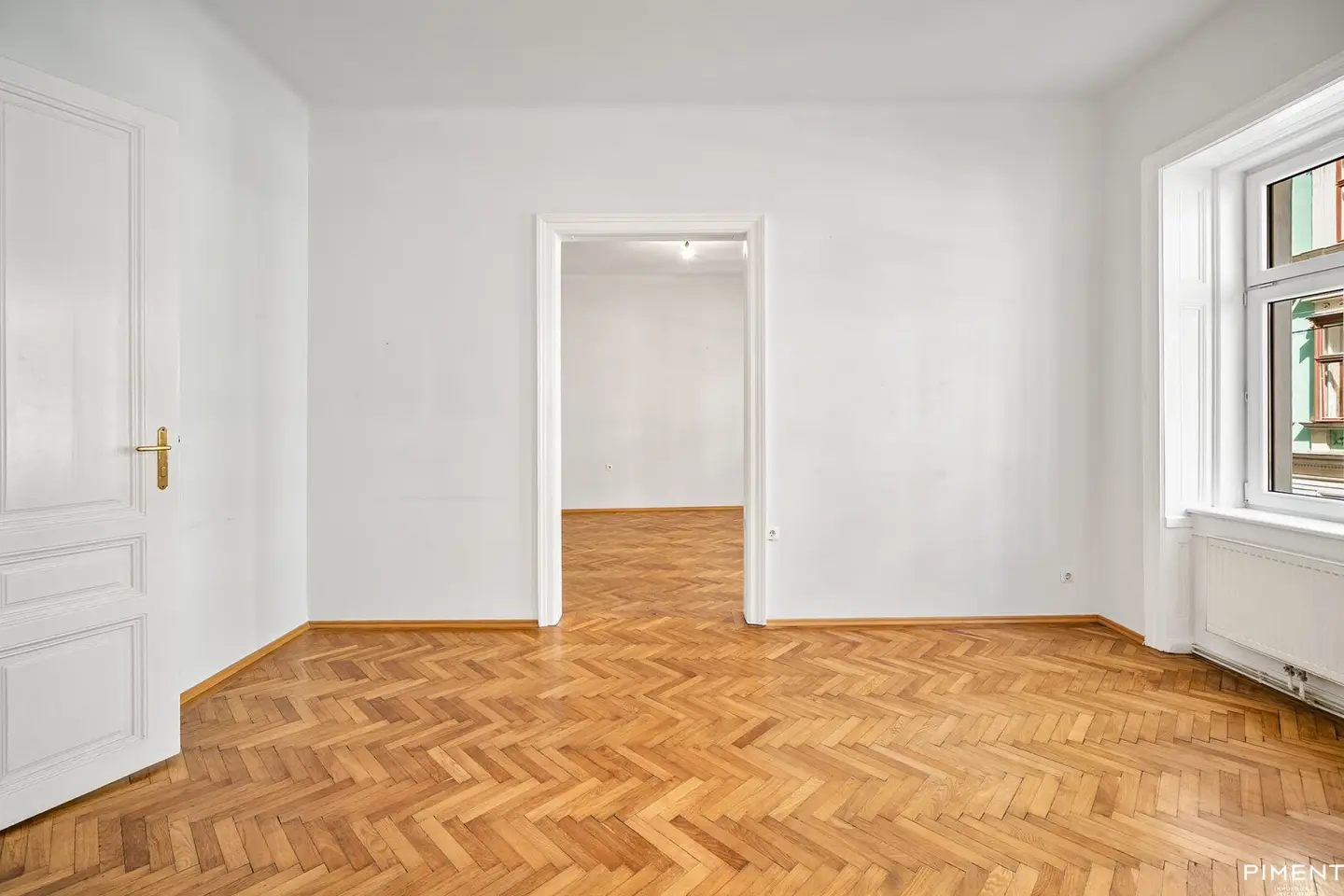 STILVOLLE 3 ZIMMER ALTBAUWOHNUNG IN BEGEHRTER LAGE! NÄHE LÖWENGASSE