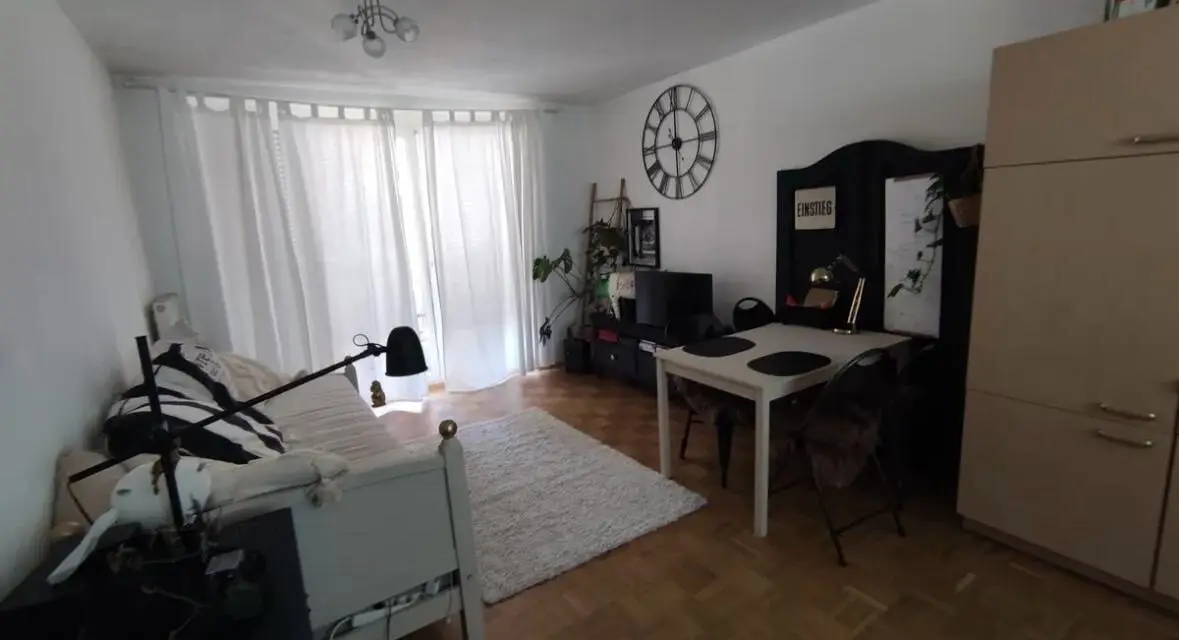 Kuschlige Helle 3-Zimmer-Wohnung mit Balkon und Garage in 8053 Graz – Top Lage!