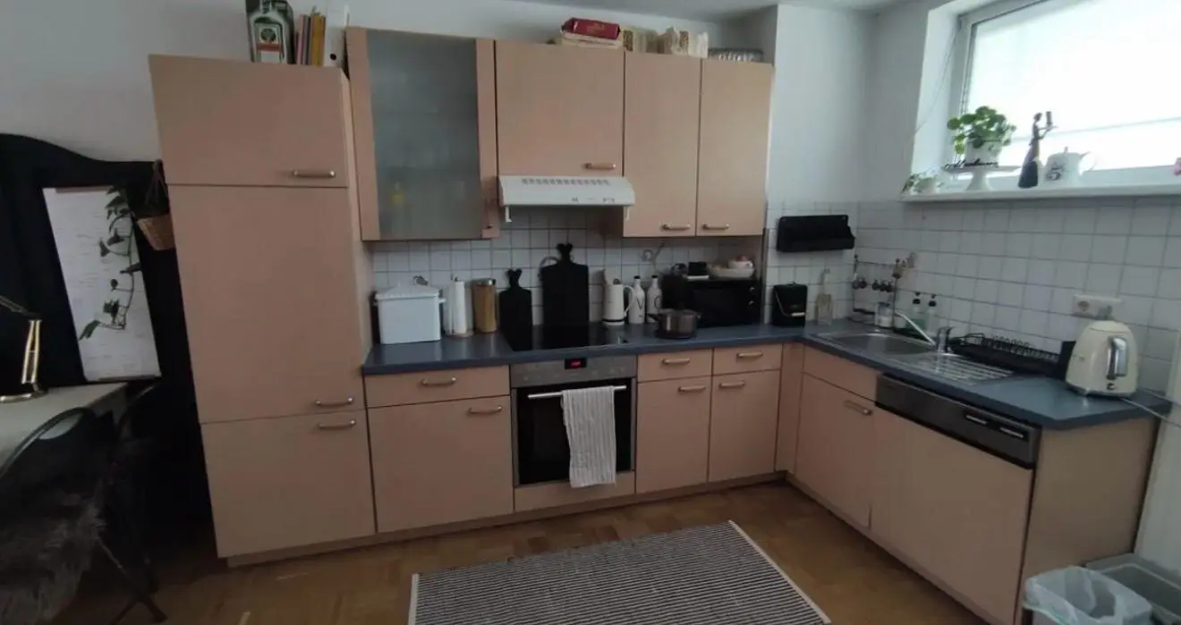 Kuschlige Helle 3-Zimmer-Wohnung mit Balkon und Garage in 8053 Graz – Top Lage!