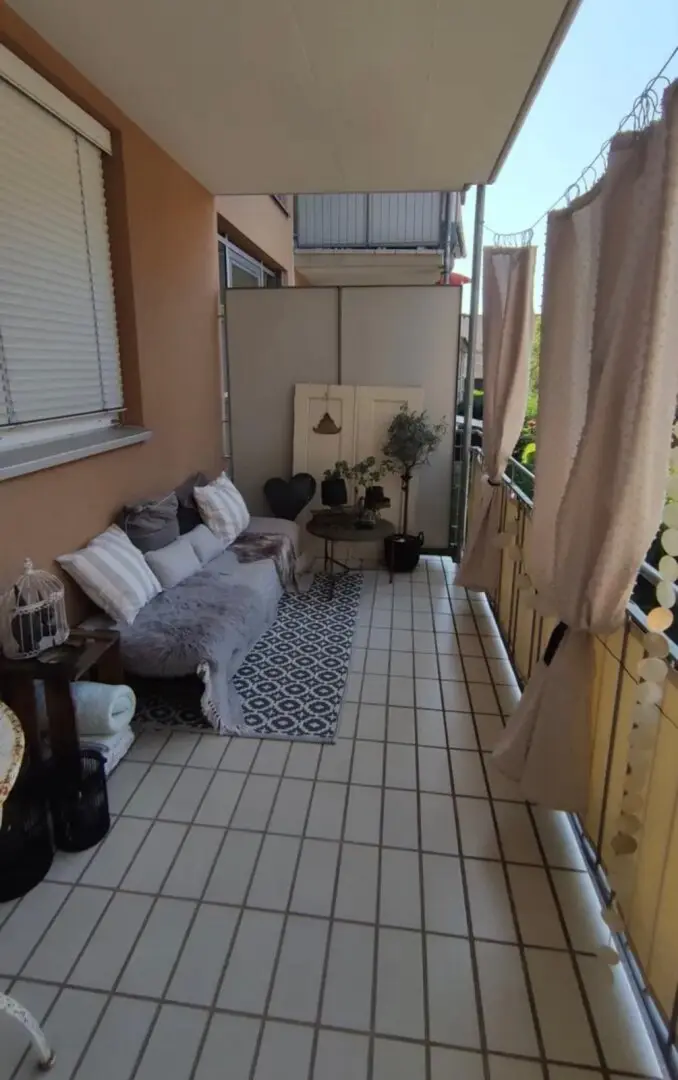 Kuschlige Helle 3-Zimmer-Wohnung mit Balkon und Garage in 8053 Graz – Top Lage!