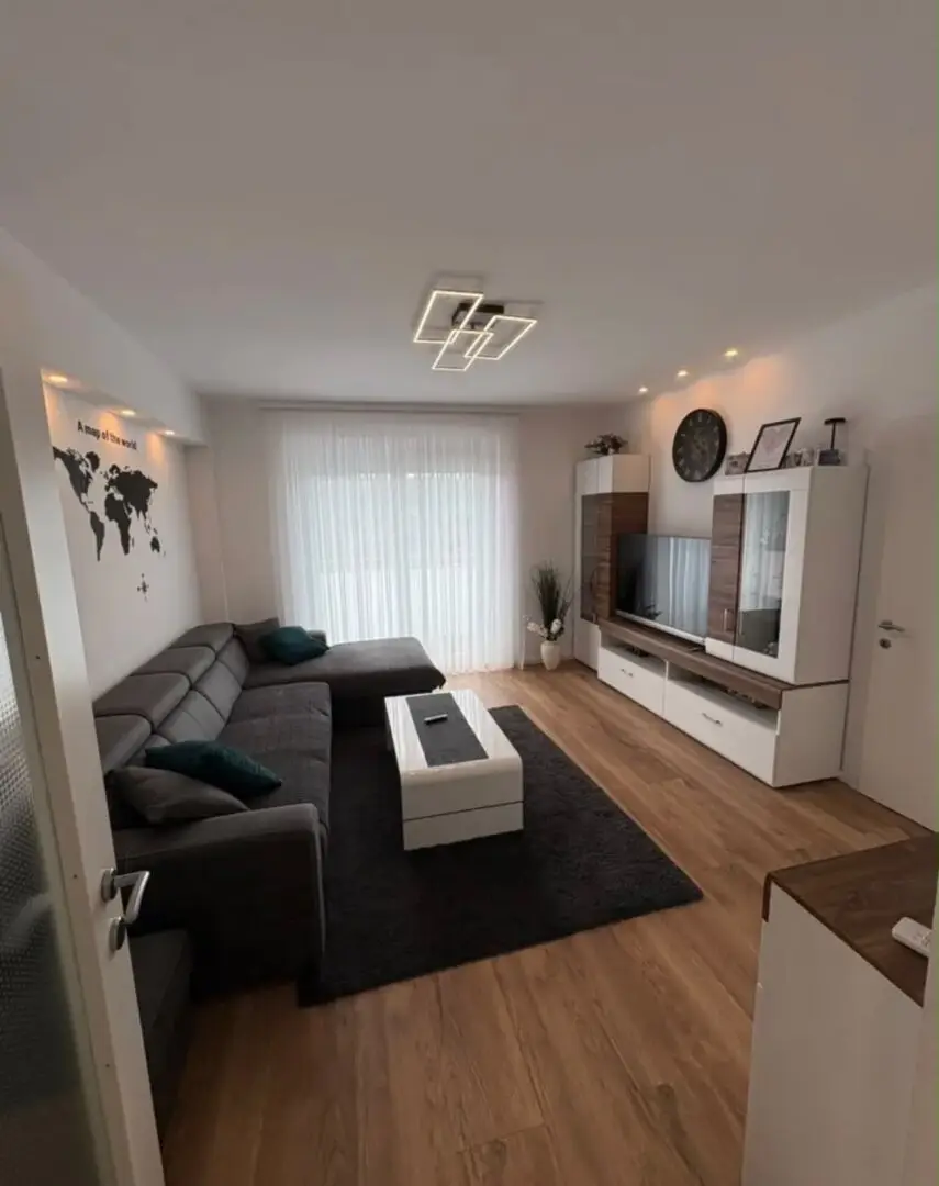 Anlage aufgepasst !!! 3-Zimmer Wohnung in Graz, Renoviert mit Balkon, Loggia &amp; Garage!