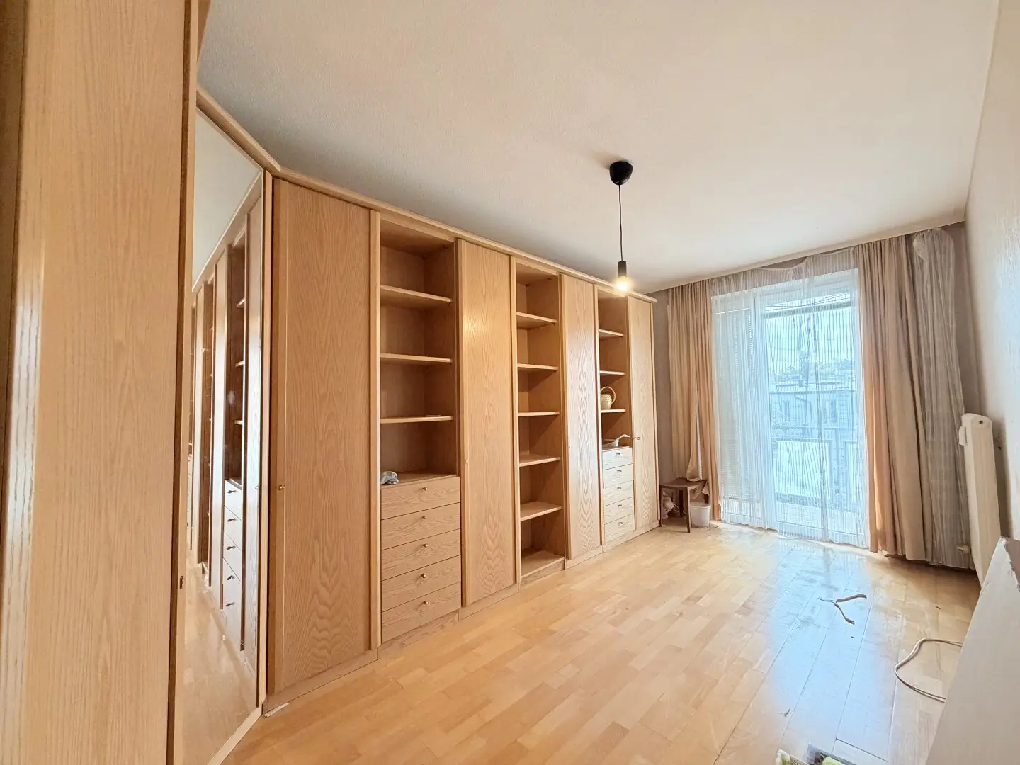 BRIGHT 3-room apartment in WÄHRING - With loggia and view of greenery