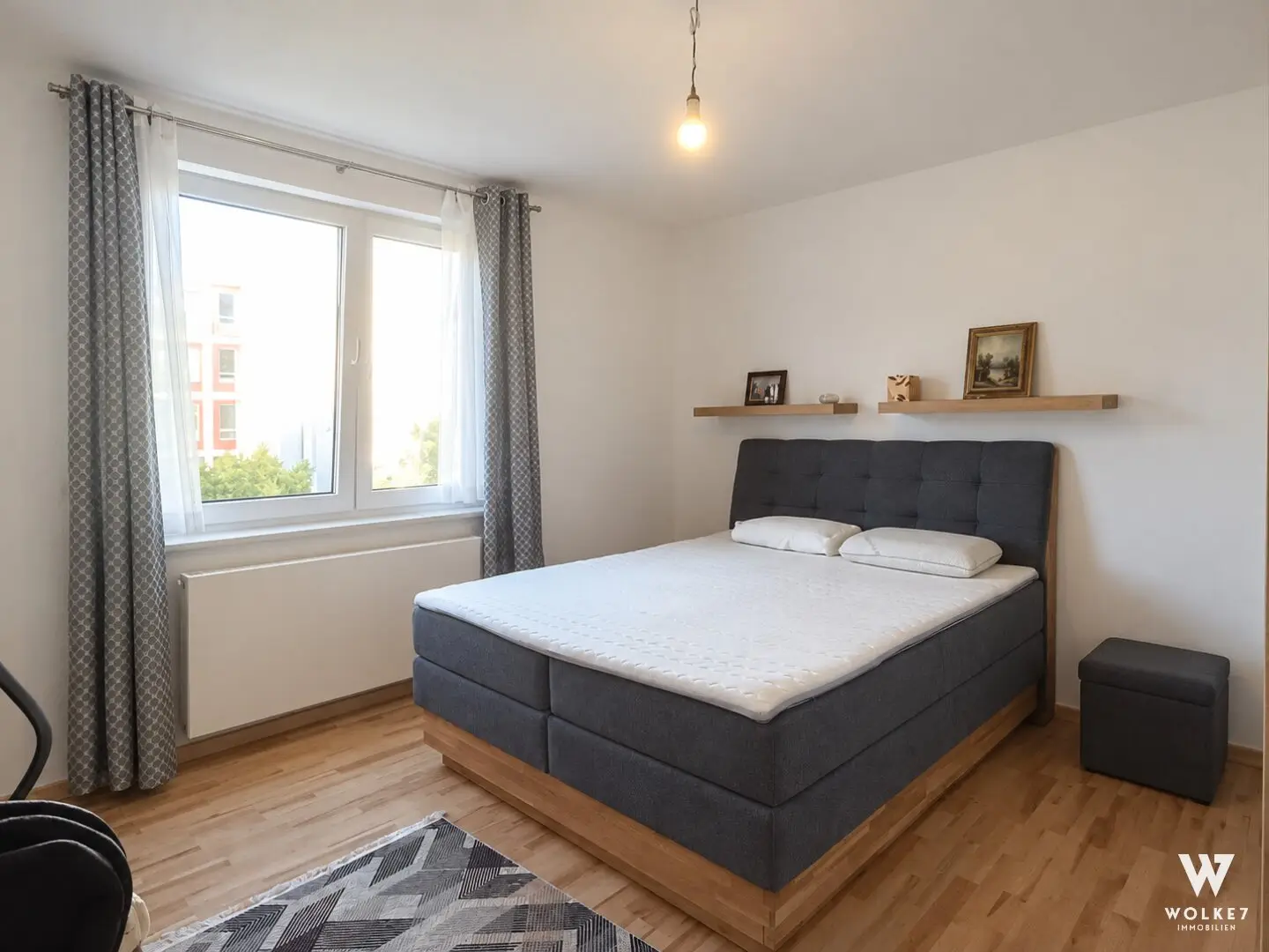 Completely renovated and furnished 2-room apartment including balcony | including elevator