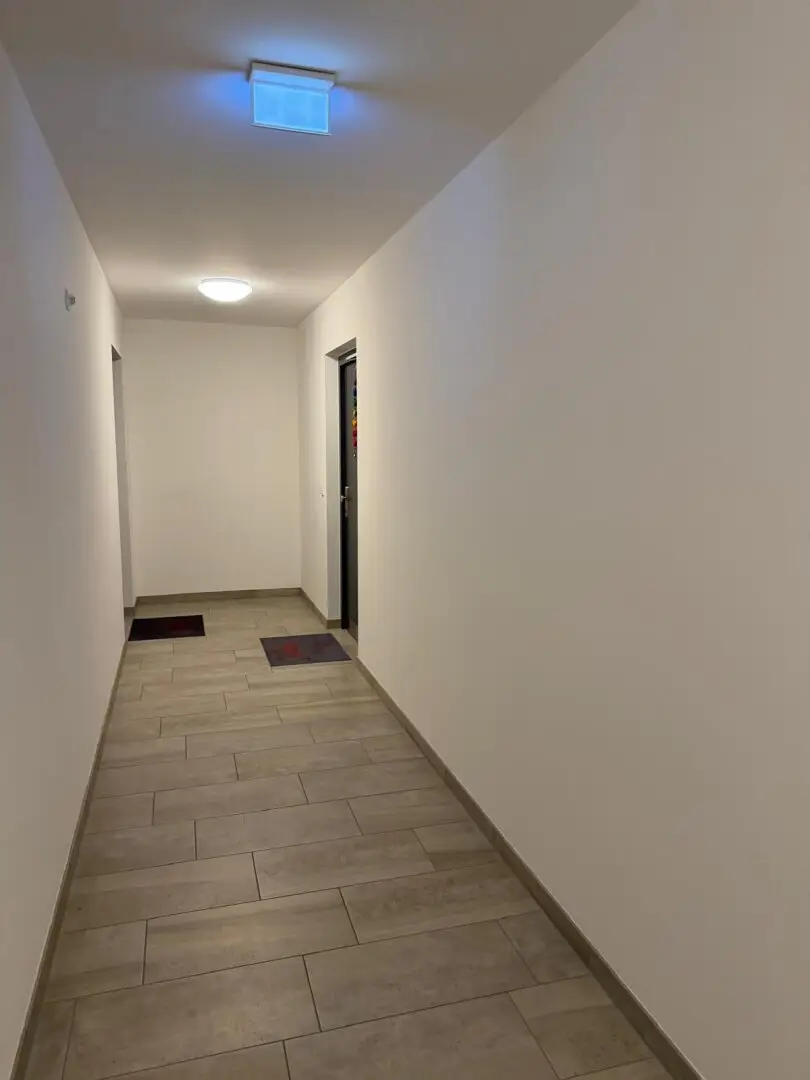 JENBACH - Neuwertige, sonnige 2 Zi.-Mietwohnung mit  großer Terrasse in Toplage