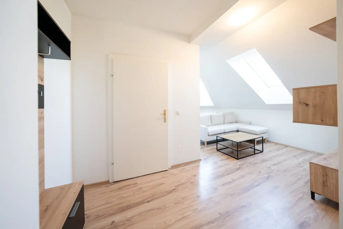 Eigentum statt Miete: Vollmöblierte 57 m² Dachgeschosswohnung in Graz-Puntigam