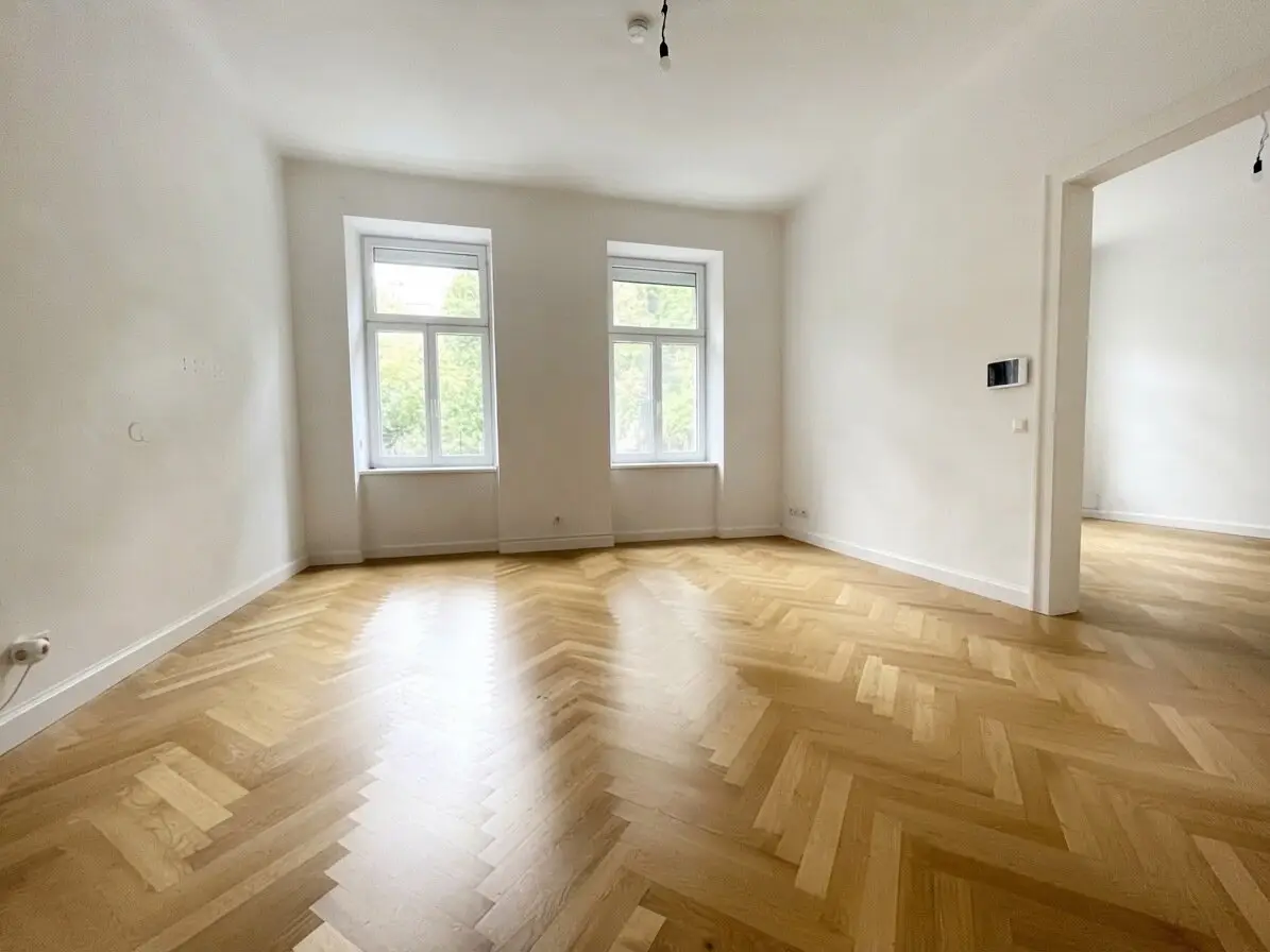 Stylish and spacious 3-room period apartment, near Kutschkermarkt and Währinger Straße