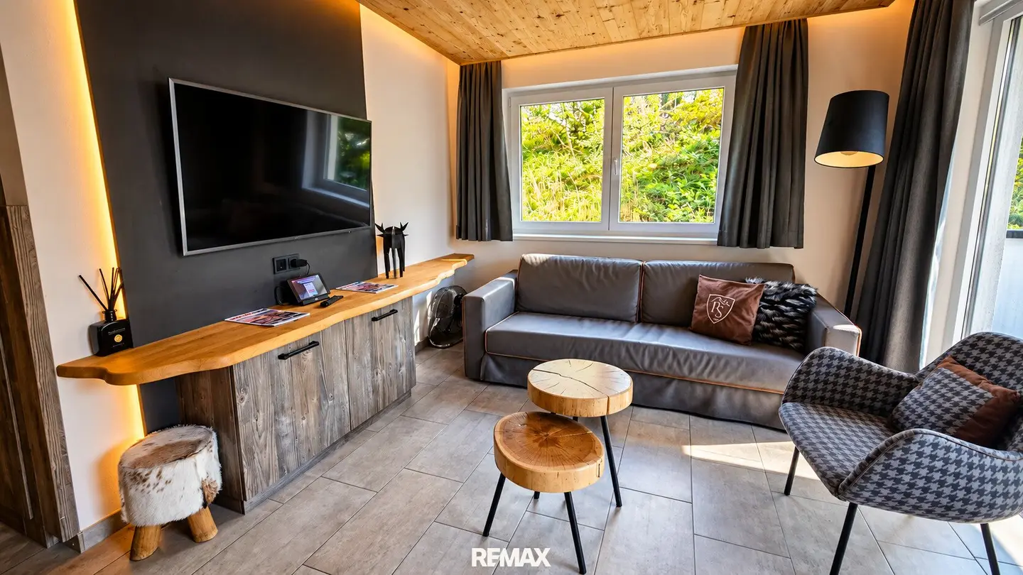 Touristisches Apartment in Kaprun mit 2 Schlafzimmern, Terrasse & Blick zum Kitzsteinhorn