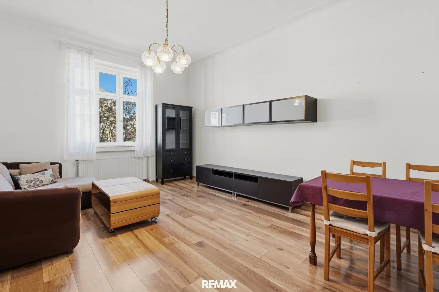 "Ideales Zuhause für Paare und junge Familien 3-Zimmer-Wohnung in zentraler Lage und Möbliert"