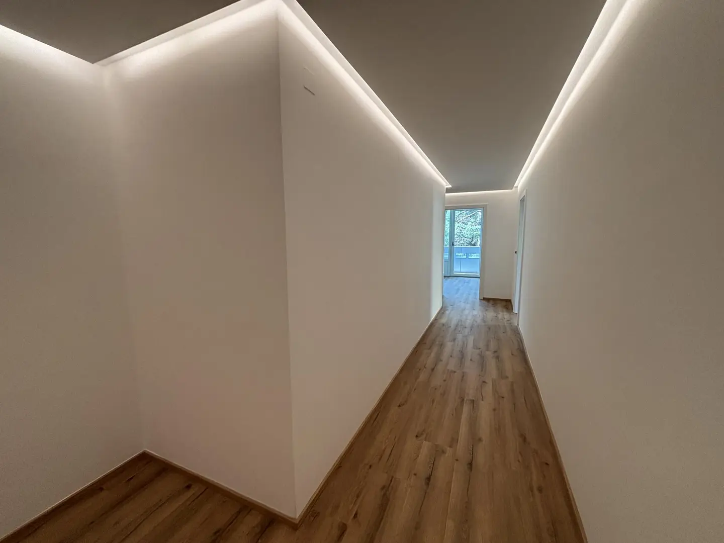 Sanierte Wohnung mit Lift und Bergblick