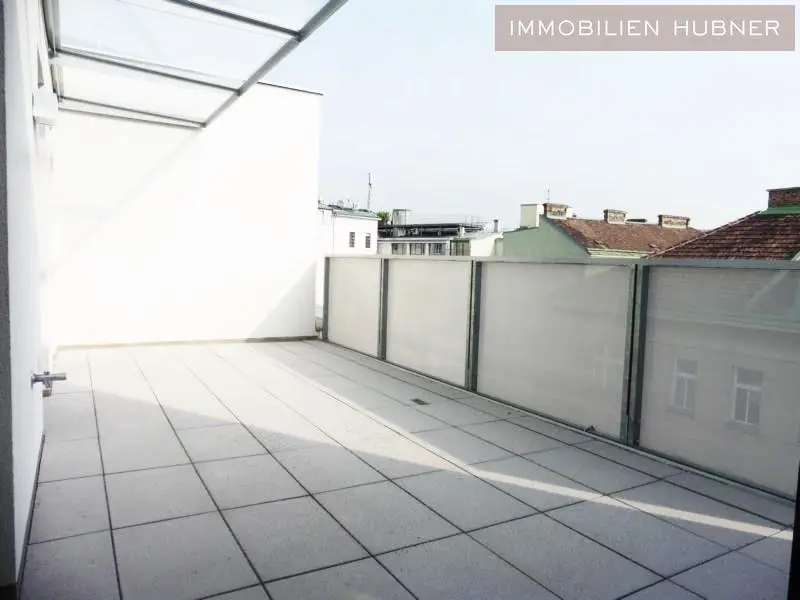 sonnige Terrasse