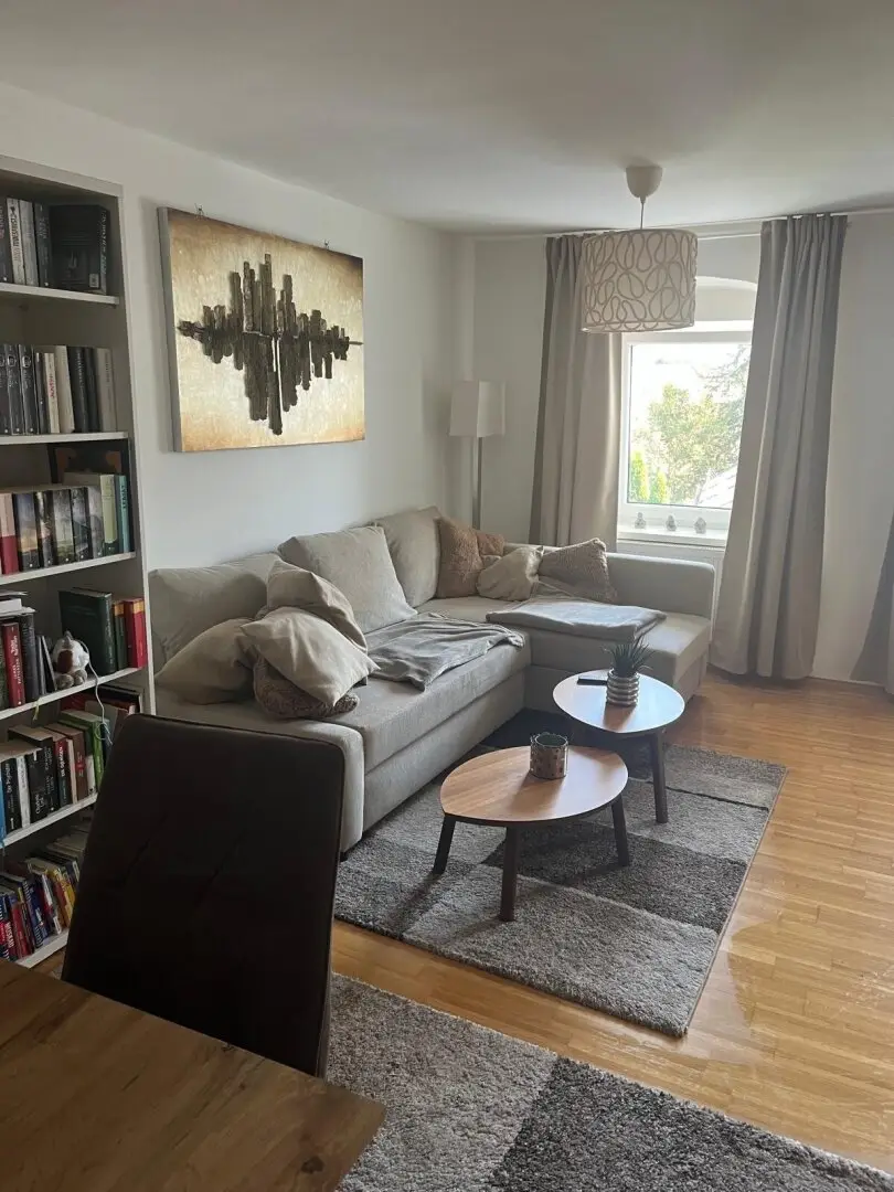 helle Wohnung mit Terrasse und möblierter Küche in Schärding