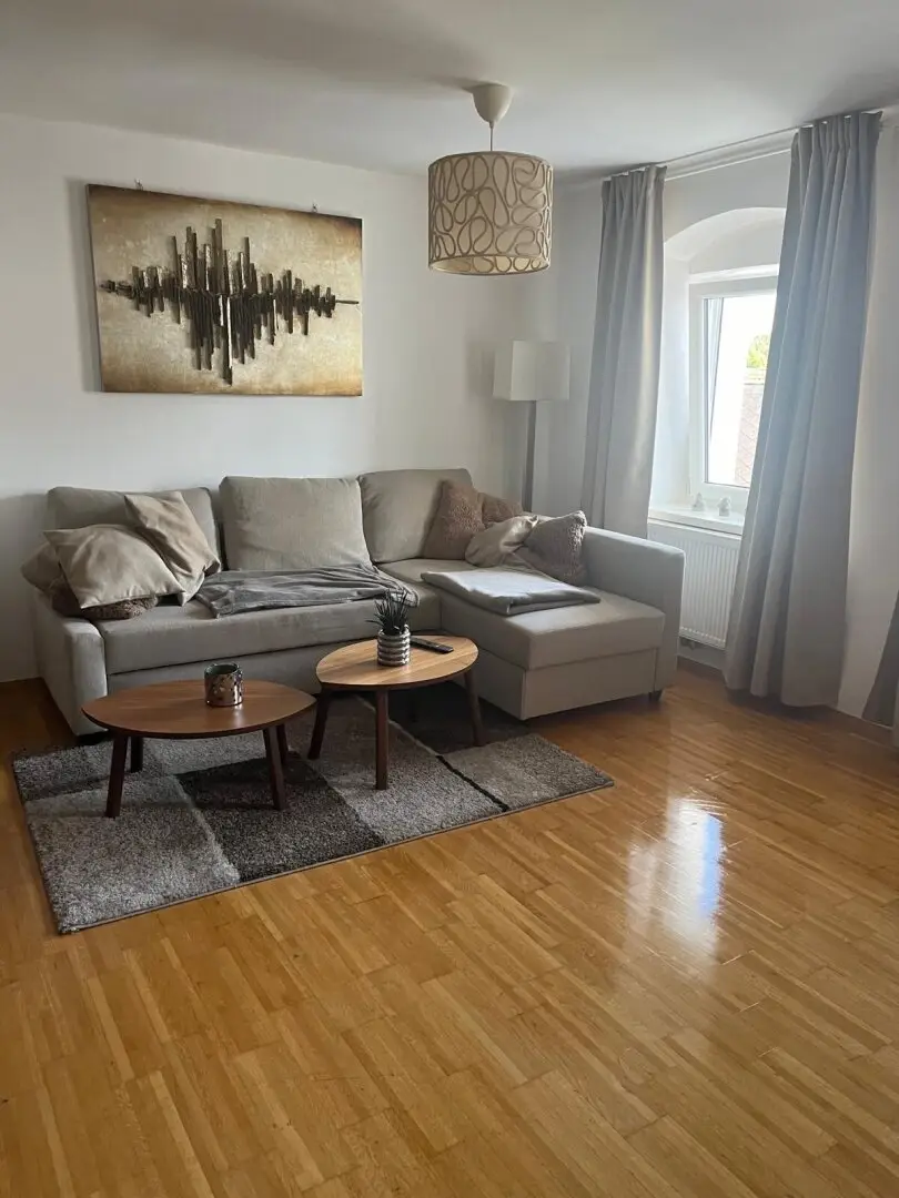 helle Wohnung mit Terrasse und möblierter Küche in Schärding