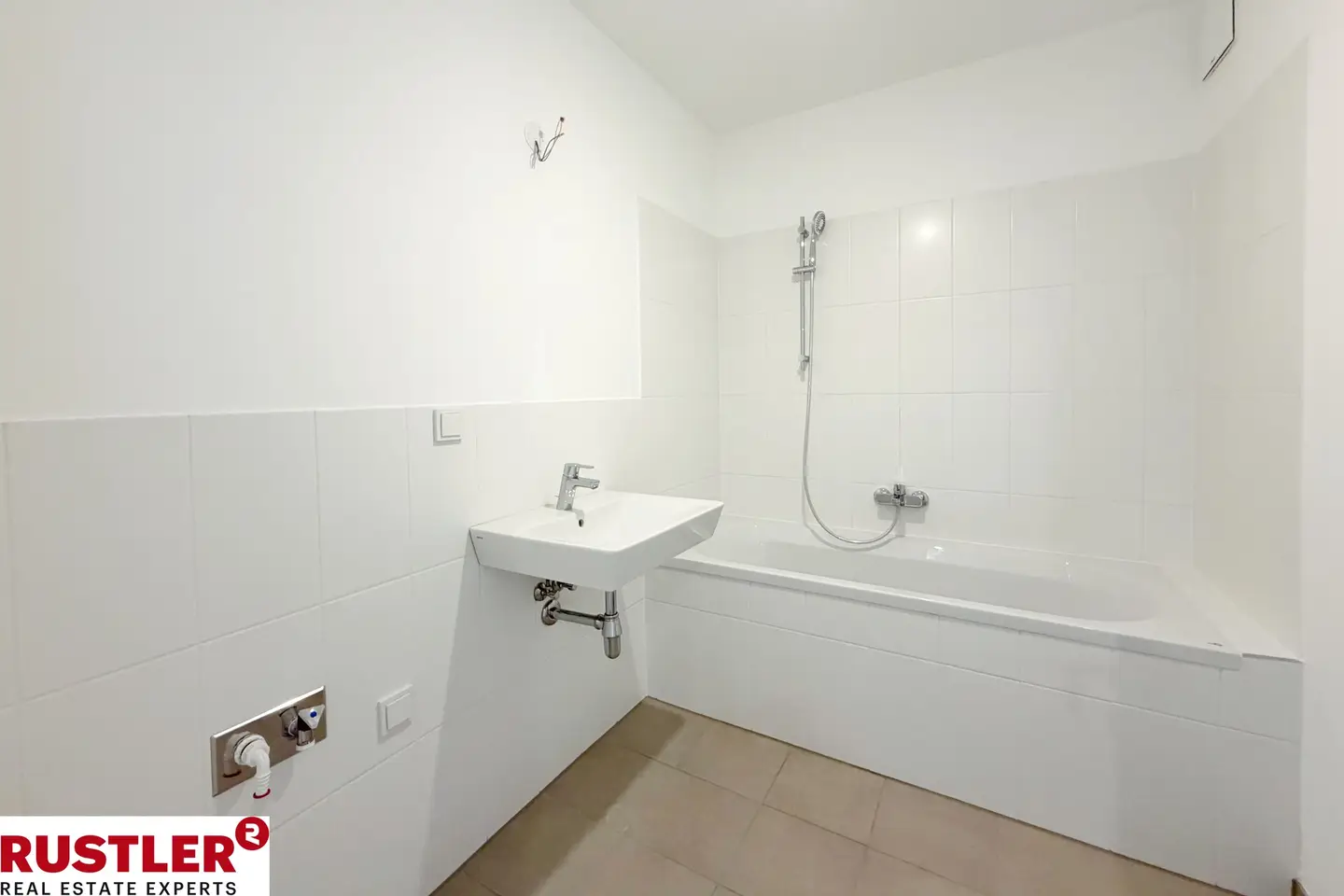 Moderne Wohnung in grüner Lage mit Balkon