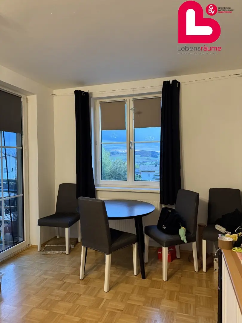 Charmante 2-Zimmer Wohnung mit Loggia